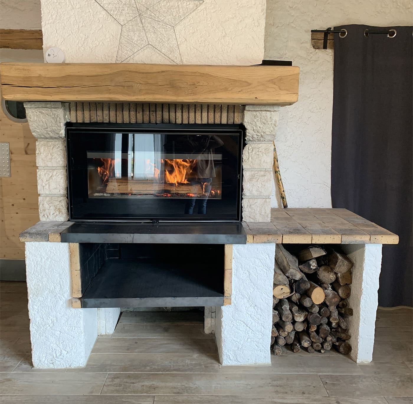 Cheminée pour vos réceptions privés d'hiver au coeur de la Chartreuse