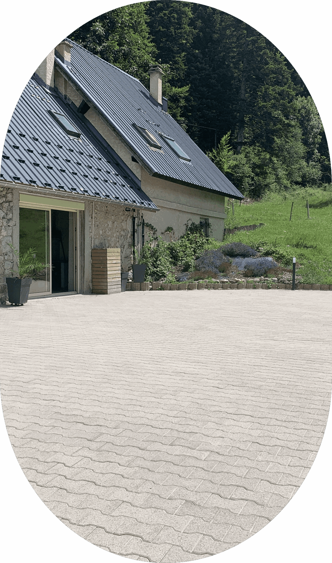 Terrasse de 200m2 au coeur de la Chartreuse